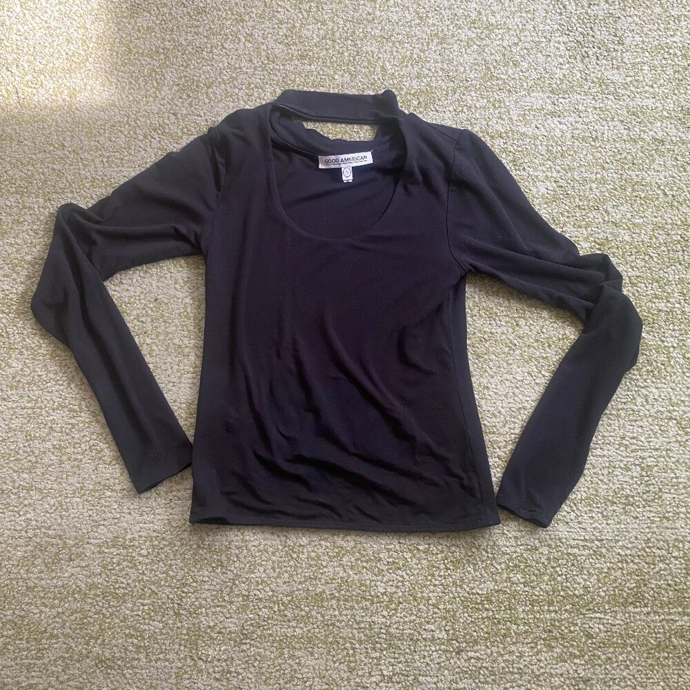 Long sleeve choker cutout top